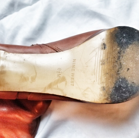 Boots - Picture 4 of 4